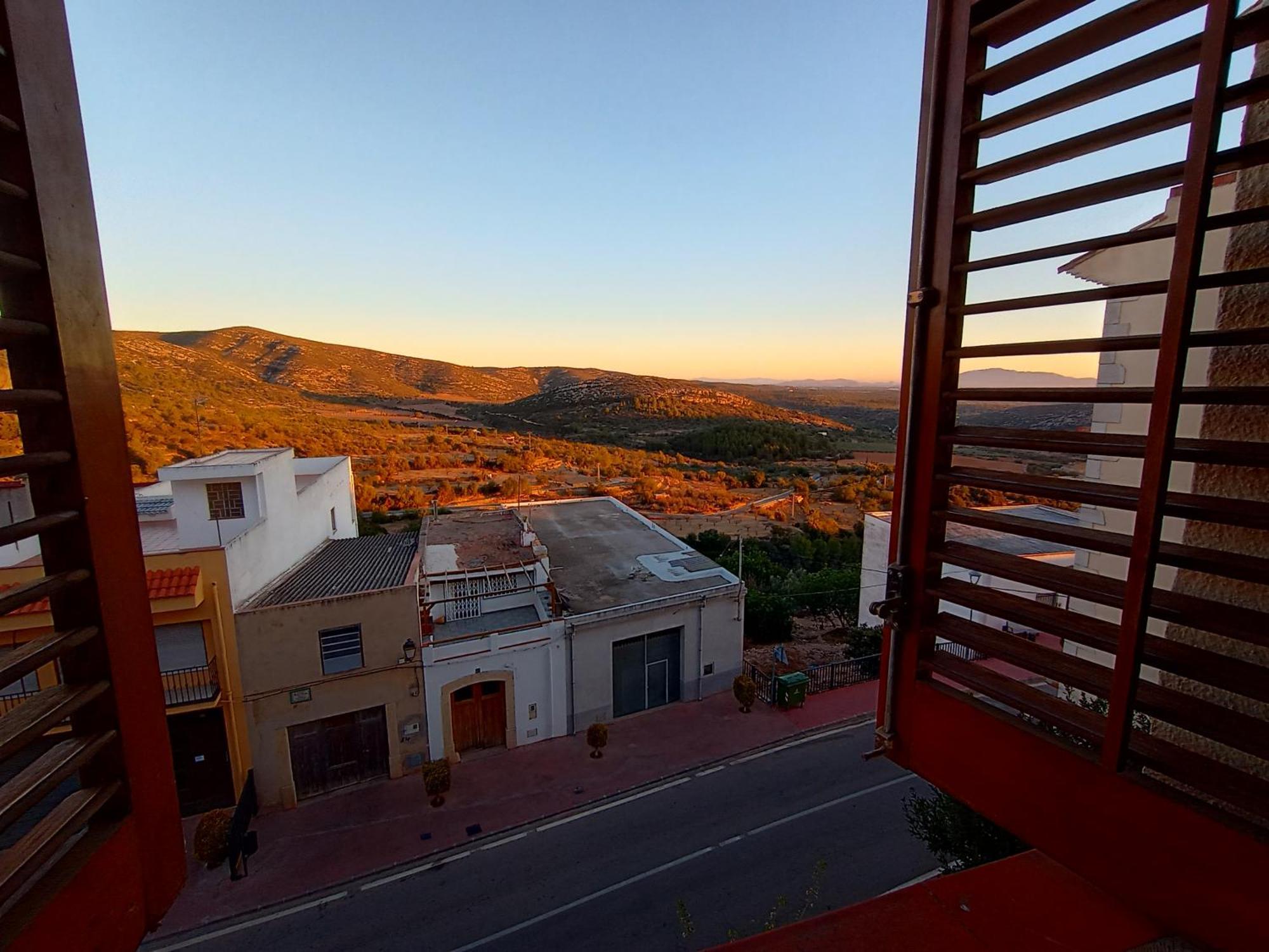 Tranquil And Spacious Townhouse In Historical And Picturesque Cervera Del Maestre מראה חיצוני תמונה