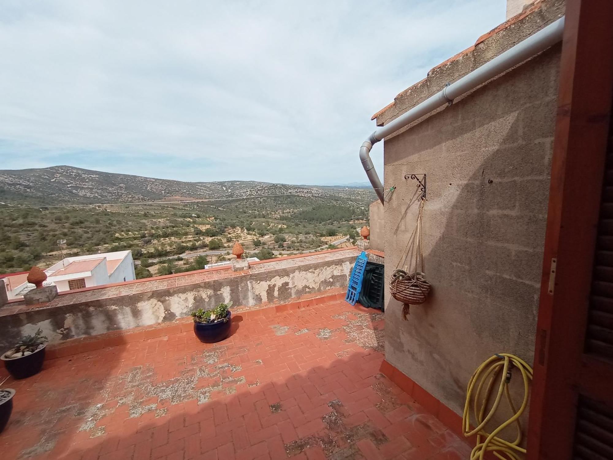 Tranquil And Spacious Townhouse In Historical And Picturesque Cervera Del Maestre מראה חיצוני תמונה